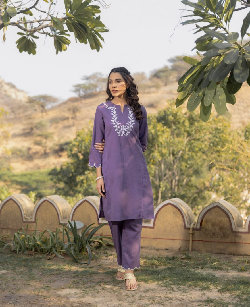 LILAC EMBROIDERED KURTA PANT SET