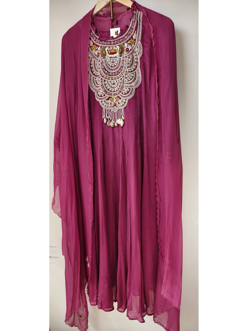 Mulberry-colored pure Chinon 3-piece suit