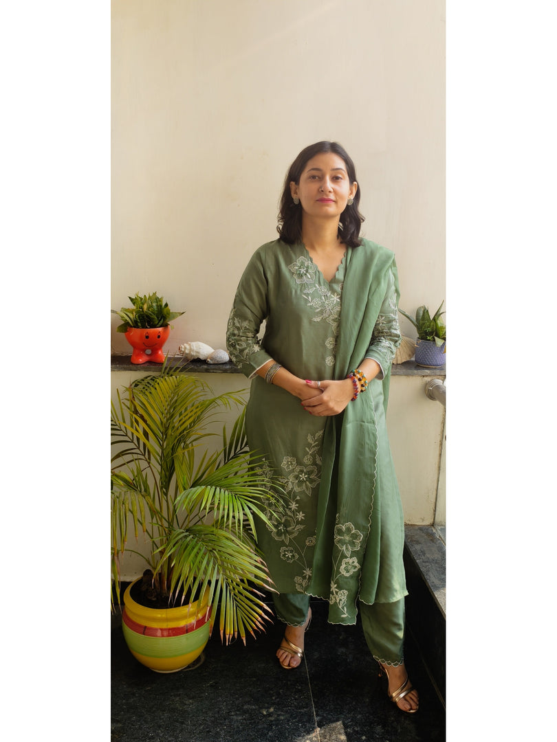 Dola silk suit in soft pastel shades