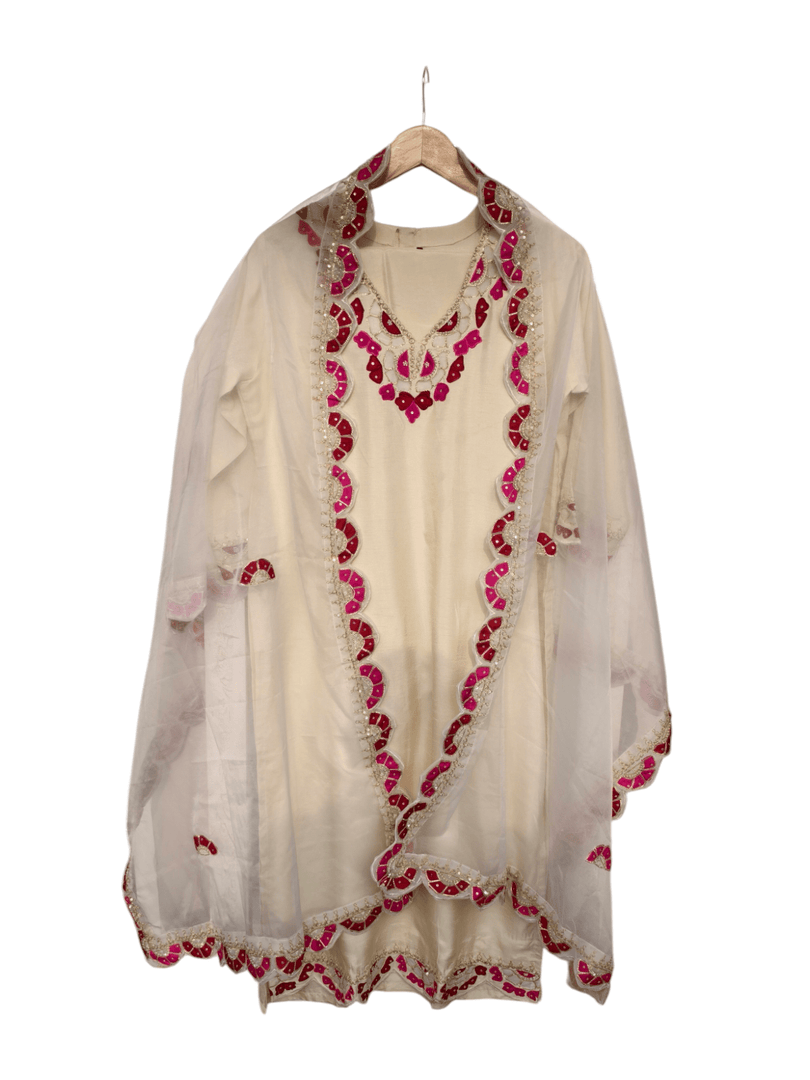 Dola silk suit with organza dupatta