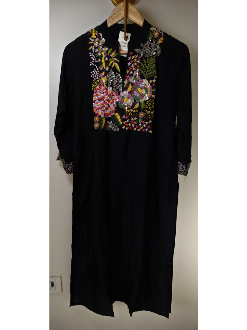 Dola silk cord set with lsequins and beadwork